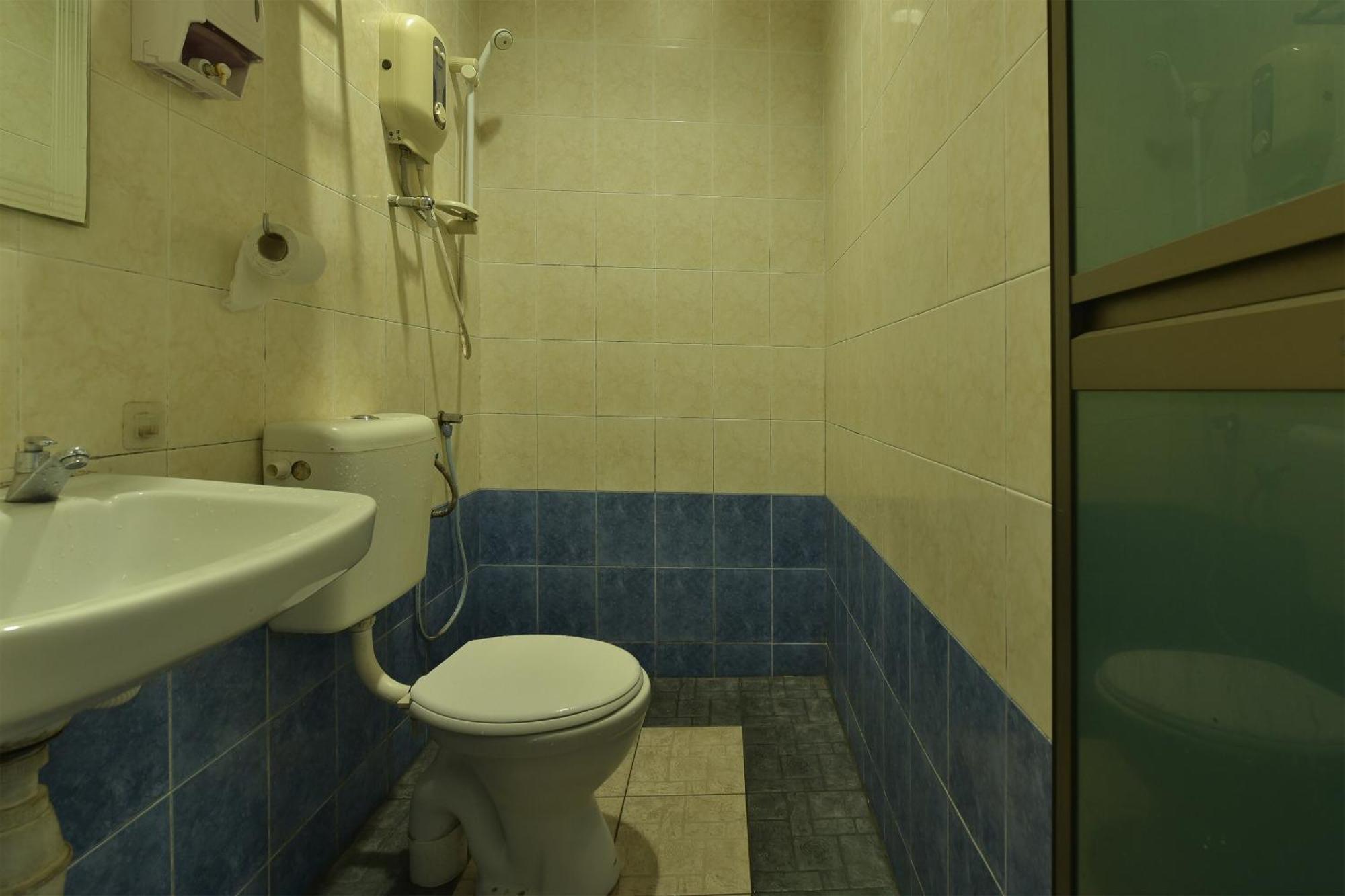 Super Oyo 44036 Hotel De Perdana Hill Batu Pahat Eksteriør bilde