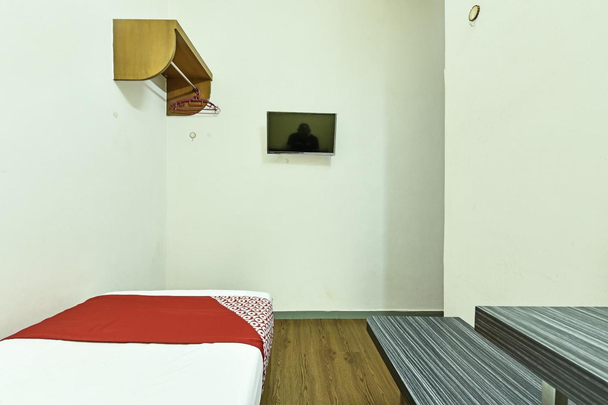 Super Oyo 44036 Hotel De Perdana Hill Batu Pahat Eksteriør bilde