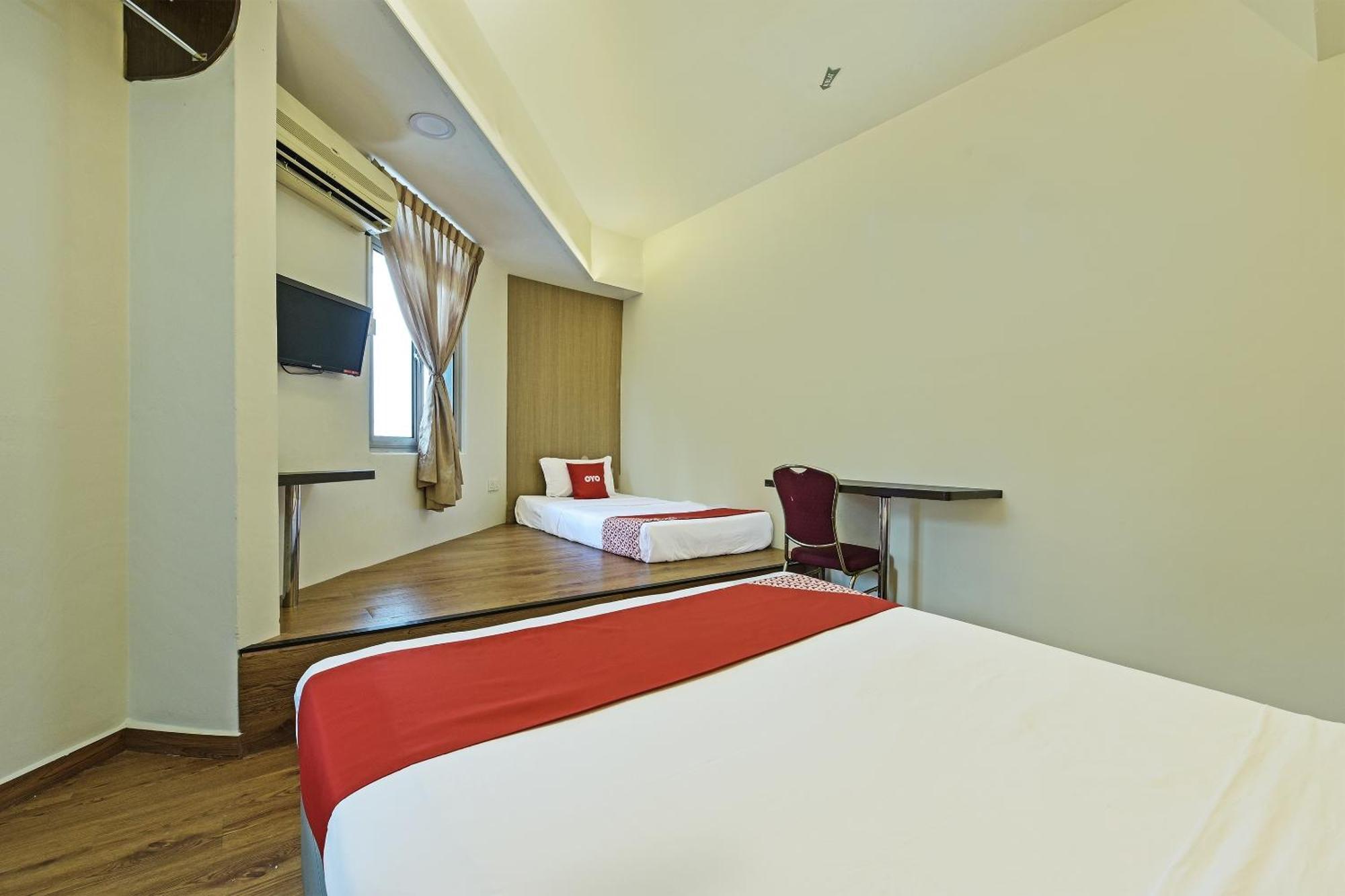 Super Oyo 44036 Hotel De Perdana Hill Batu Pahat Eksteriør bilde