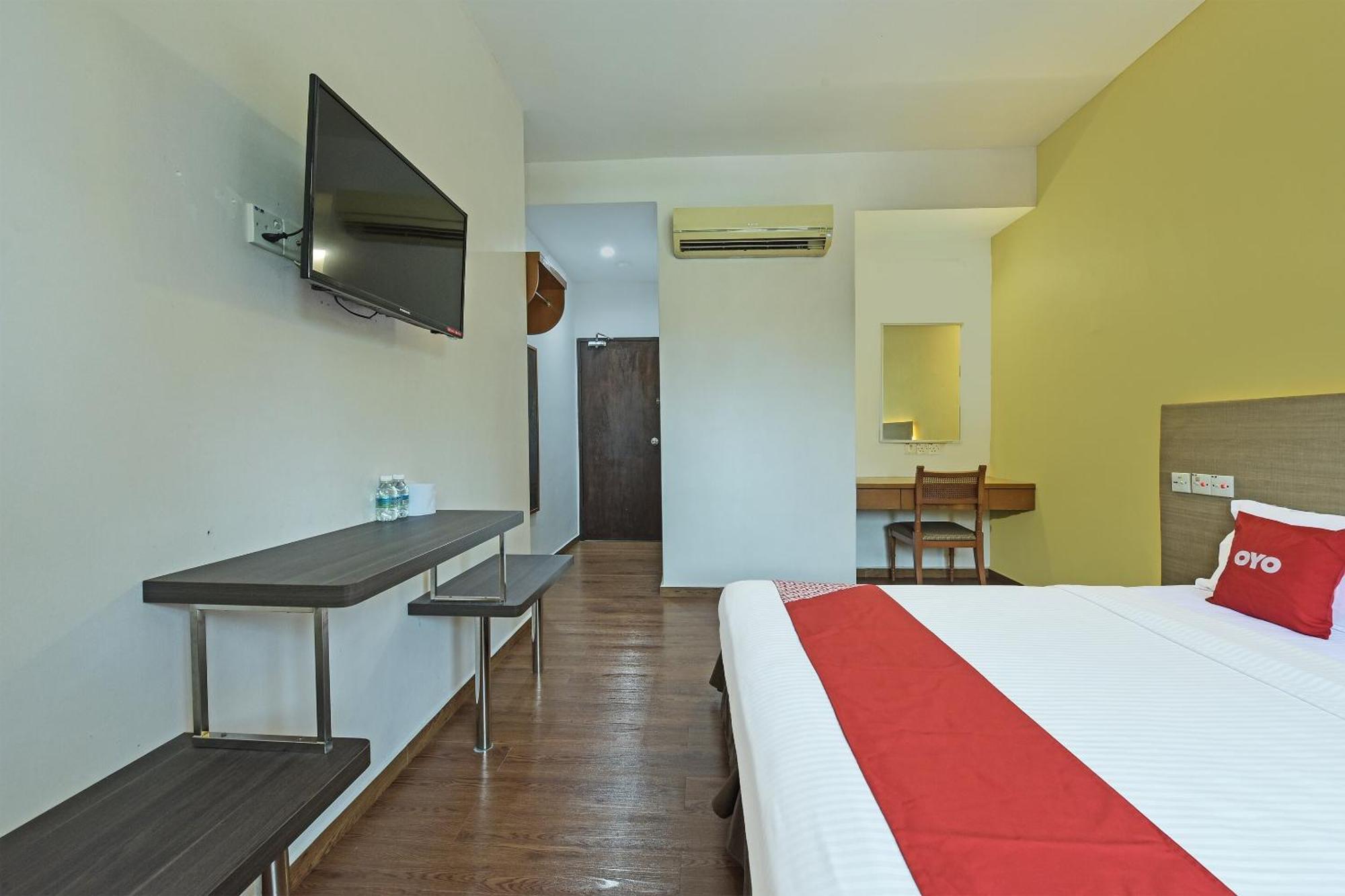 Super Oyo 44036 Hotel De Perdana Hill Batu Pahat Eksteriør bilde