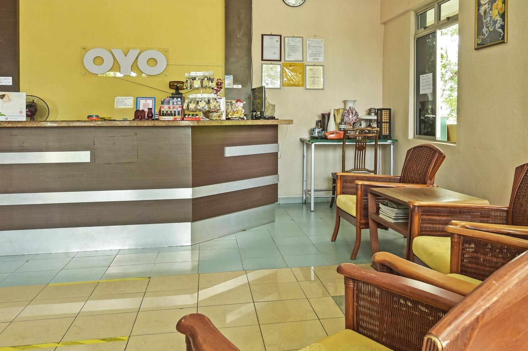 Super Oyo 44036 Hotel De Perdana Hill Batu Pahat Eksteriør bilde